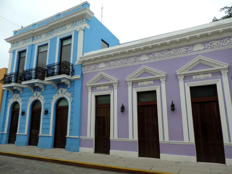 Blue and lavender façades on Calle 59 in Mérida, Yucatán